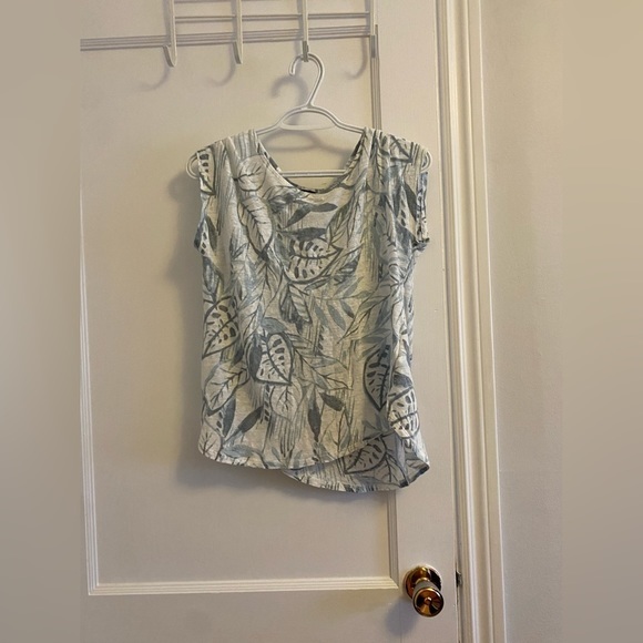 Tahari size medium - Picture 1 of 4